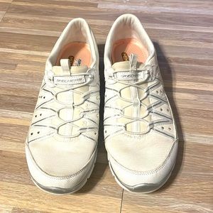 Women’s sketchers air cooled memory foam slip on sneakers size 9.